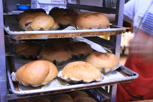 Aunty Dee's Pan De Manila Kneaded